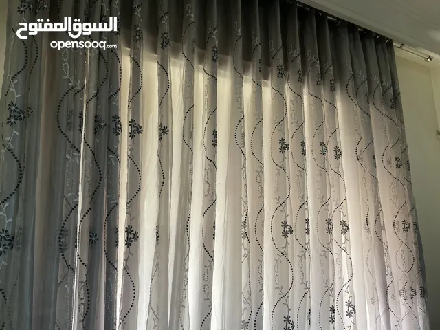 برادي مستعمل مع عامودها