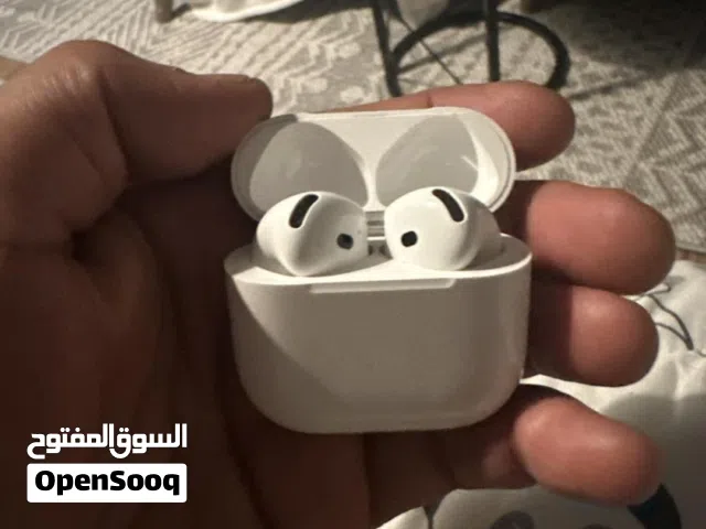 للبيع  سماعات العادي  Apple AirPods 4