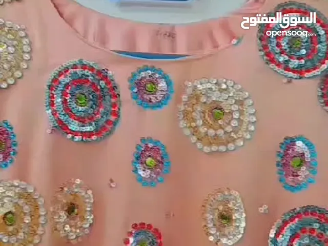 لبسه عمانيه لبيع مع الشيله والسروال