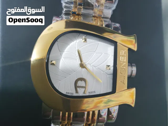 ساعه نسائية جديده مع العلبة