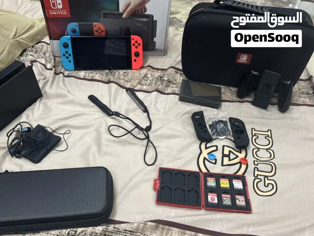 nintedo switch مستعملXAJ1,  HAC-001(اول اصدارات) patched،كلشي من العلبة وملحقات والعاب،شوف الوصف