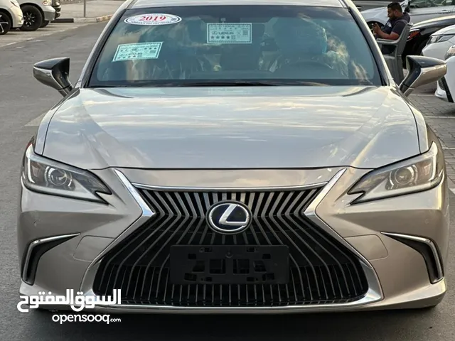 Used Lexus ES in Sharjah