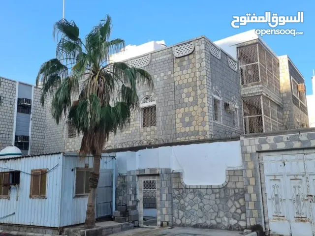 300 m2 More than 6 bedrooms Villa for Rent in Aden Other