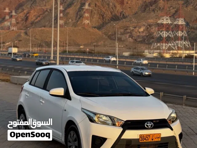 تيوتا ياريس 2016