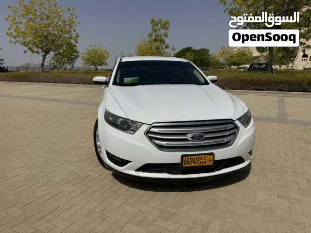 2015 فورد تورس SE