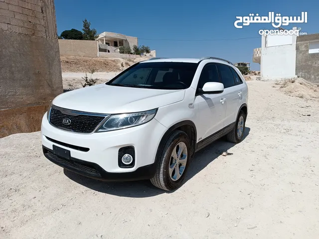 كيا سورينتو اي اكس موديل 2013