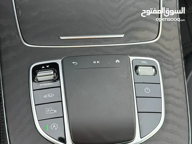 نوع السيارة : مرسيدس بنز E450 وارد امريكي تبديل دعامية خلفية + صبغ فقط شبرين من الجنطة