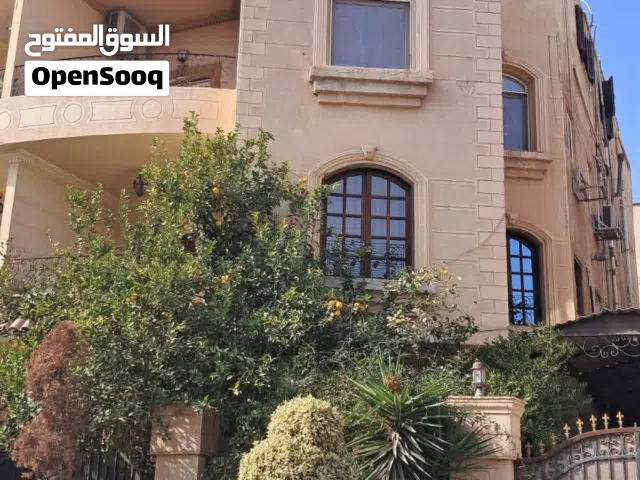فيلا للبيع تجمع الخامس