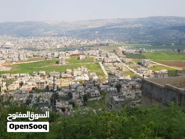للبيع ارض مطله في موقع مميز جدا من اراضي شمال عمان