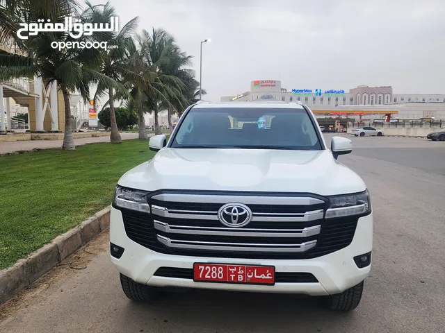 SUV Toyota in Muscat