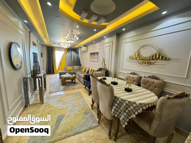 شقه فندقيه للايجار اليومي والآسبوعي ميامي فيو رائع بحر مباشر مكيفه برج جديد من المالك مباشر