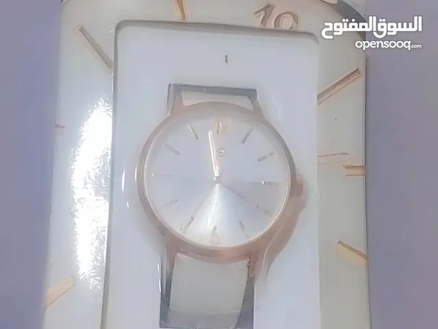 ساعات للبيع