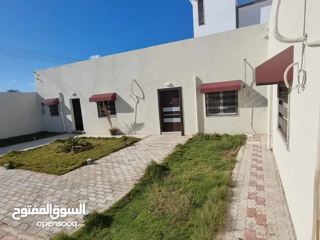 175m2 3 Bedrooms Townhouse for Rent in Benghazi Qawarsheh