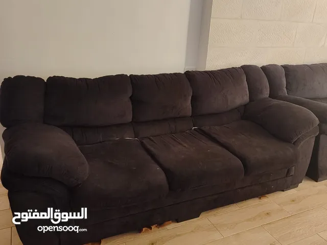 كنب مستعمل فقط موجود في بيرين الزرقاء/س و ا ره60
