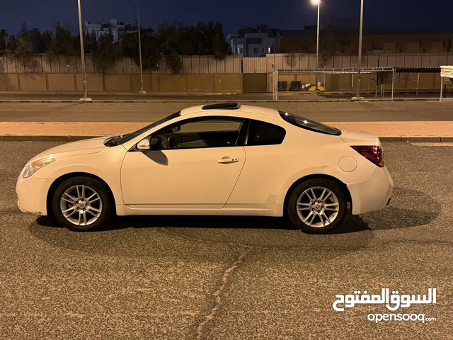 Used Nissan Altima in Al Ahmadi