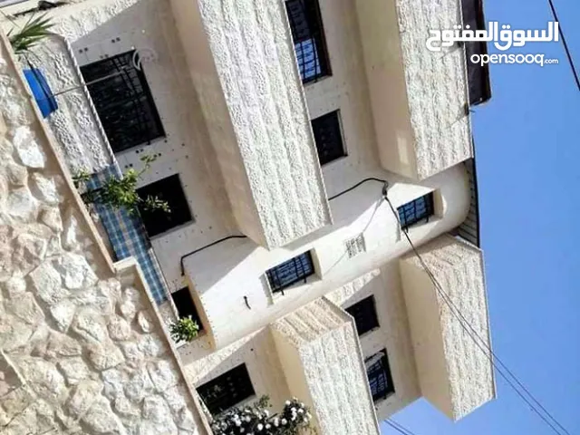 330 m2 3 Bedrooms Townhouse for Sale in Zarqa Graiba