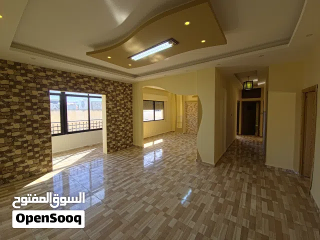 شقة 141 م طابق ثالث بسعر 36 ألف