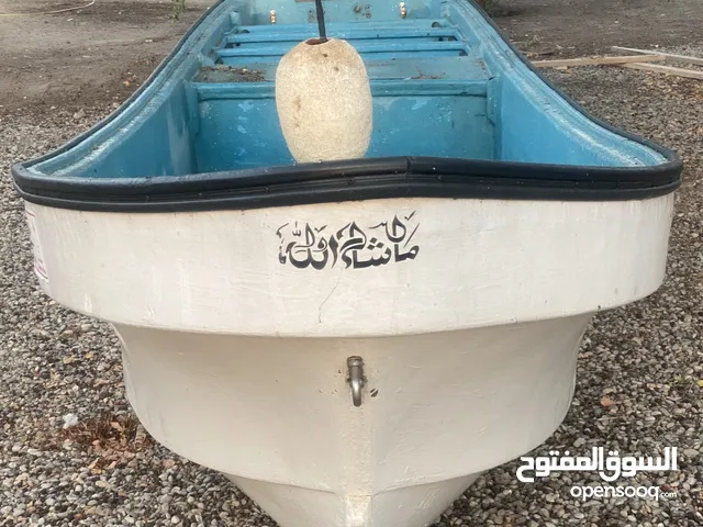 قوارب للبيع