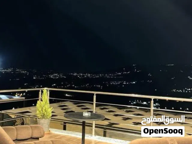 فيلا وشاليه خاص للبيع في اجمل مناطق جرش تبعد عن جامعة جرش 10 دقائق فوق قرية جرش السياحيه
