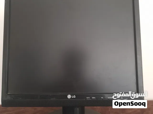 17 LG monitors for sale  in Amman