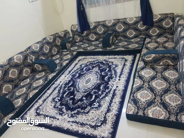 جلسه عربيه 10 اشخاص بحاله جيده جدأ بدون سجادة