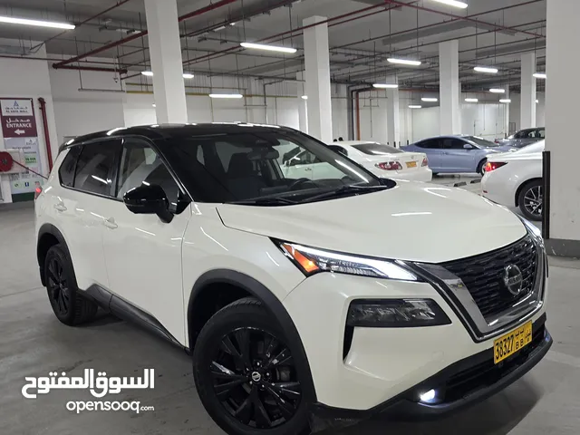 Used Nissan Rogue in Muscat