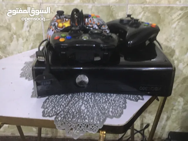XBOX 360 للبيع مستخدم نضيف سعره 100،000 عراقي