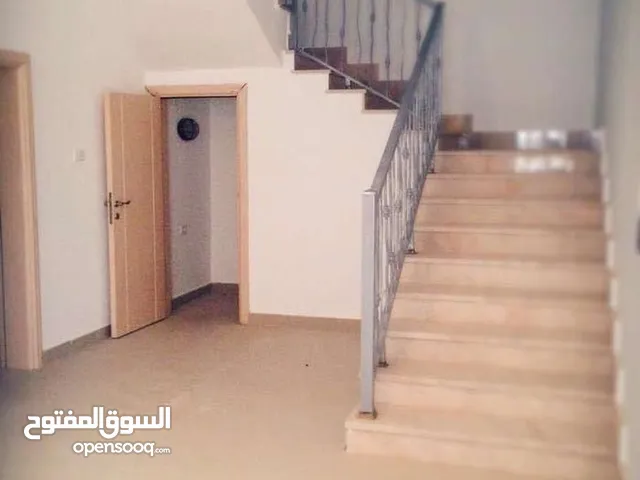 370 m2 4 Bedrooms Villa for Sale in Tripoli Al-Sabaa