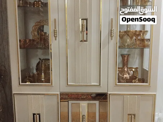 بوفيه و طاوله للبيع انظاف