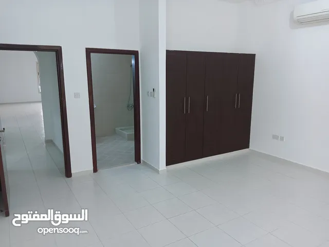 بناية للبيع مصفح الشعبية بأبو ظبي