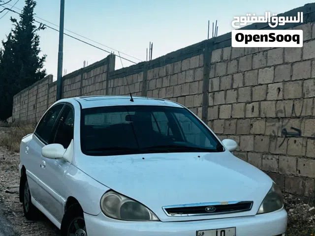 2001 كيا ريو Standard