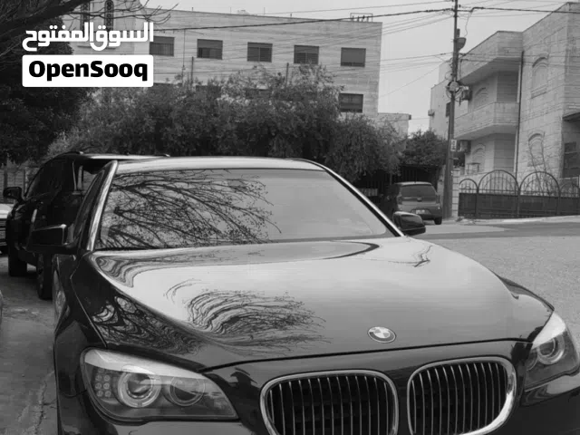 2012, بي ام دبليو, الفئة 7, 740i Sedan