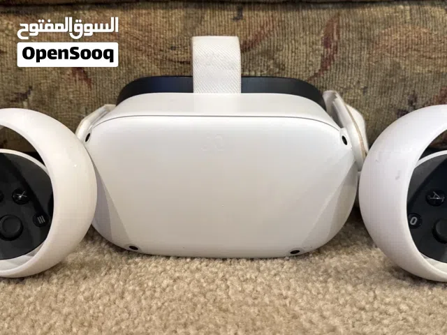 نظارة الواقع الافتراضي المتكامله من شركة ميتا بحالتها الجديده