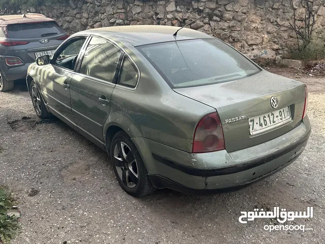 Volkswagen Passat 2004 in Hebron