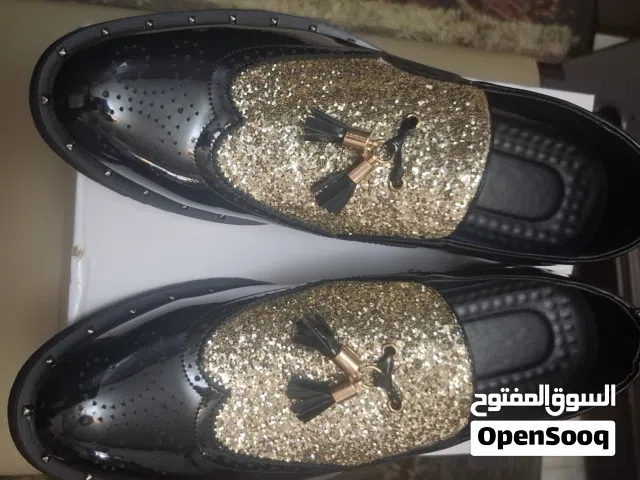 ( NEW INBOXED) SIZE 41كندرة للاعراس والمناسبات