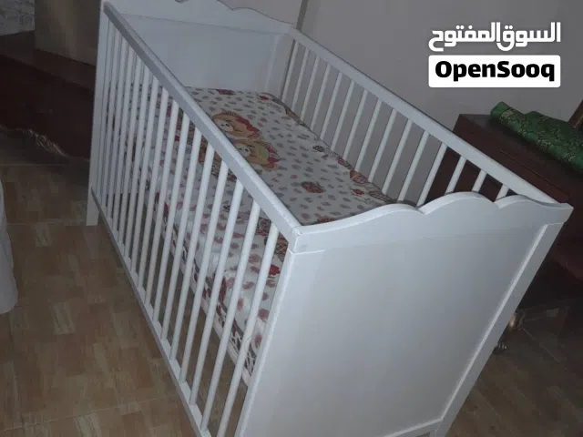 سرير اطفال