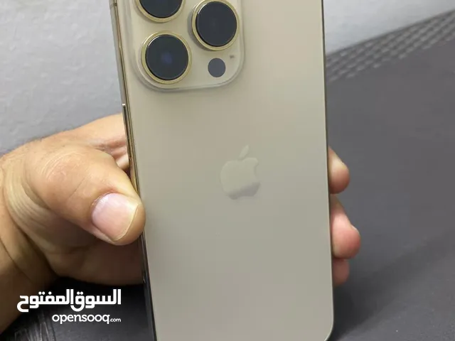 ايفون 13 برو وكاله لون ذهبي ولا نقره