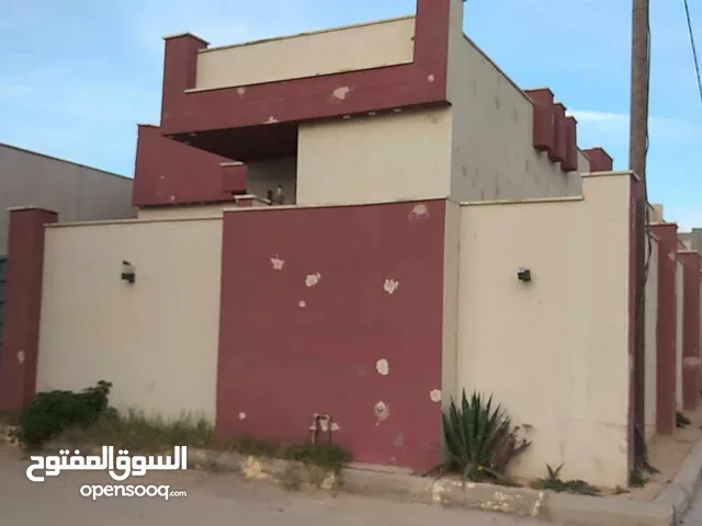 250m2 4 Bedrooms Villa for Sale in Tripoli Ain Zara