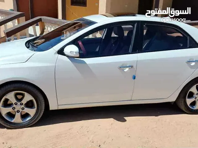 Used Kia Forte in Qasr Al-Akhiar