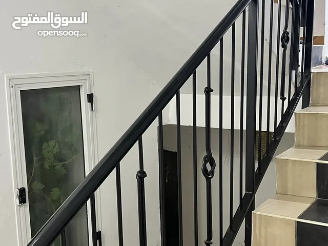 حديد دربزينات بوابات حمايات درج معادن ابواب لحام