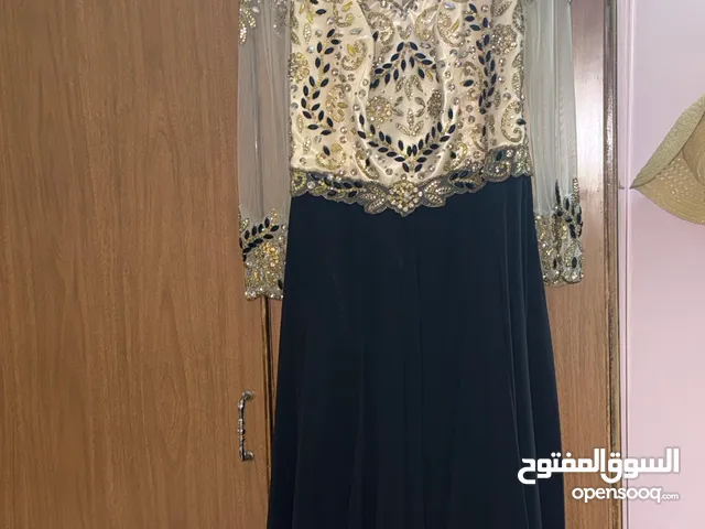 فساتين سهره للبيع استخدام مره واحده فقط
