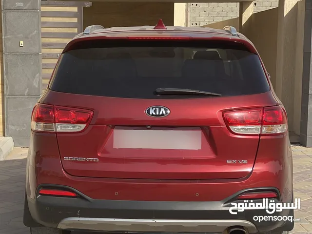 Used Kia Sorento in Sharjah