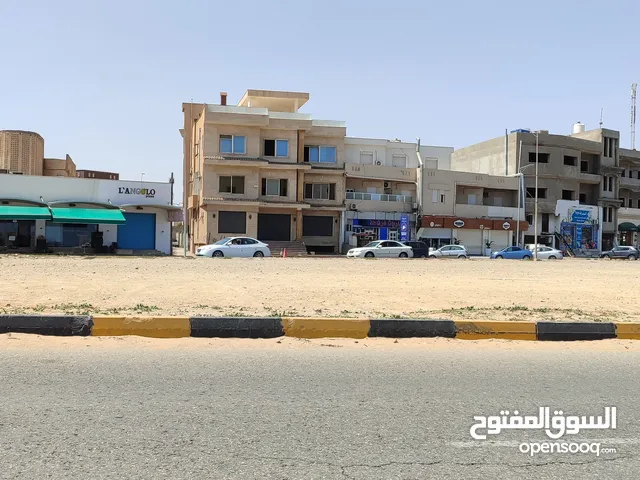 مبني تجاري للايجار طريق الشط تاجوراء بجانب حلويات غرناطة