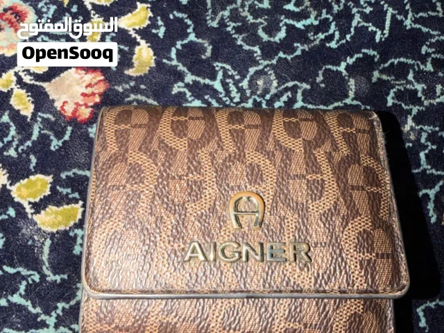 محفظة Aigner