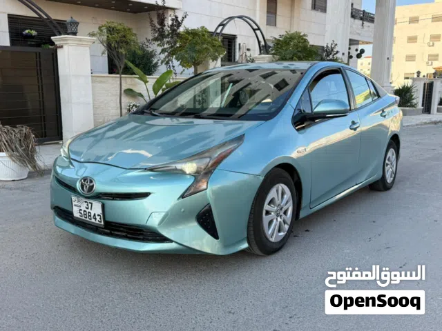 Used Toyota Prius in Amman