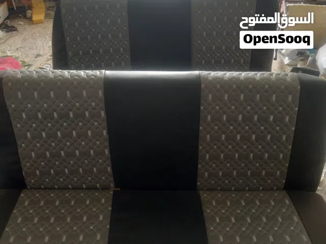 كراسي ثلاثه صفوف تركب علي الفوكسي والنوها