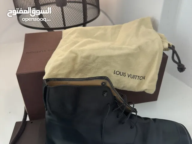 حذاء LV مستعمل خفيف