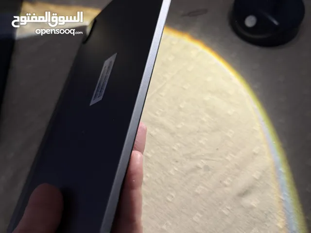 Apple iPhone SE 2 128 GB in Al Riyadh