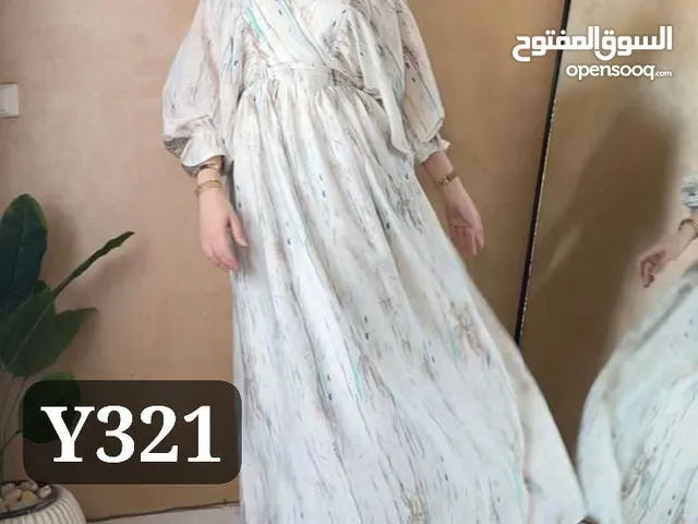 فستان حريمي وبناتي خامة عالية جدا