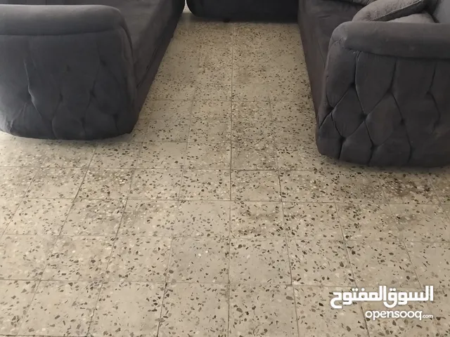 طقم كنب للبيع تواصل على الرقم